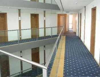 Station Hotel 3*