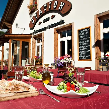 Station Hotel